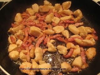 ESPAGUETIS CON POLLO Y BACON ESPAGUETIS CON POLLO Y BACON