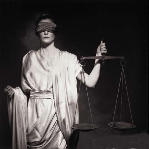 El derecho espurio El derecho espurio
