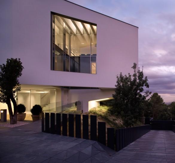 HouseF-P HouseF-P