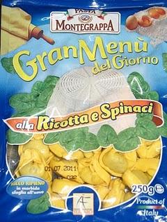 Tortellini de requesón y espinacas con salsa cremosa de champiñones Tortellini de requesón y espinacas con salsa cremosa de champiñones