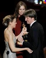 Los Oscars express: fotos, ganadores, mini rflexiones. Los Oscars express: fotos, ganadores, mini rflexiones.