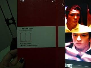 Granada y el Amör saliendo de los Escaparates. Granada y el Amör saliendo de los Escaparates.