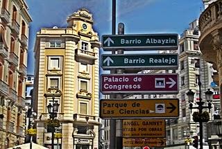 Granada y el Amör saliendo de los Escaparates. Granada y el Amör saliendo de los Escaparates.