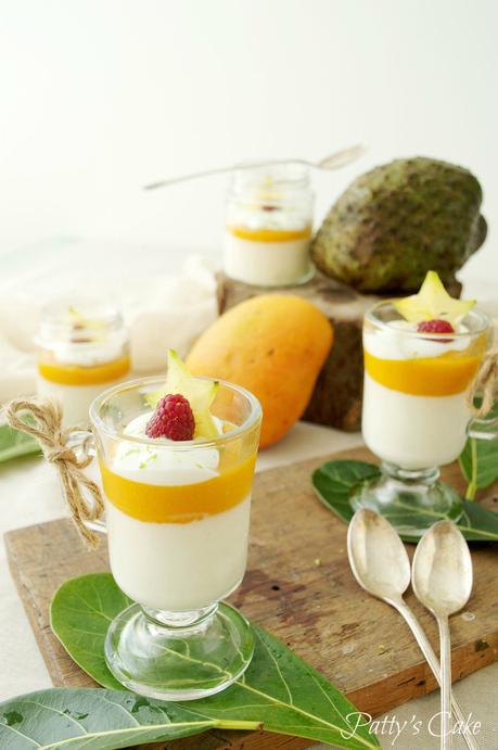 Pannacotta de guanábana con coulis de mango y yogurt, simplemente delicioso Pannacotta de guanábana con coulis de mango y yogurt, simplemente delicioso