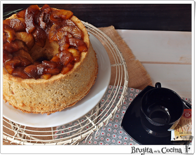 Chiffon cake de manzana al caramelo