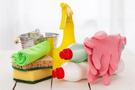 Cómo contaminamos el aire del hogar con sprays purificadores Cómo contaminamos el aire del hogar con sprays purificadores