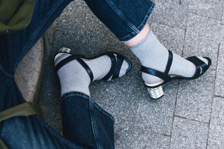 Look del Día: Menbur Sandals SS 17 Jeans urban Outfiters, camiseta Mango, gabardina Topshop, sandalias Menbur