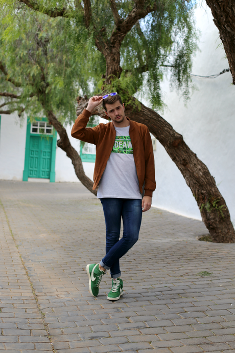 Outfit #160. Hideaway Outfit #160. Hideaway