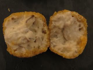 CROQUETAS DE QUESO Y GULAS CROQUETAS DE QUESO Y GULAS
