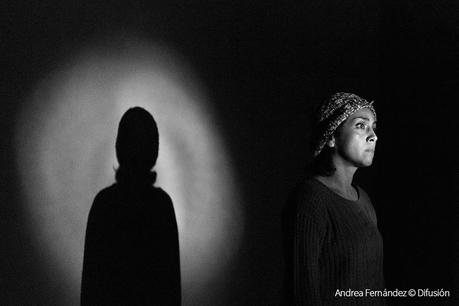 Ausentes - Proyecto Escénico: Destripar un conflicto social más allá del escenario Ausentes - Proyecto Escénico: Destripar un conflicto social más allá del escenario