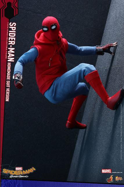 Hot Toys presenta su figura de ‘Spider-Man: Homecoming’ con el traje casero