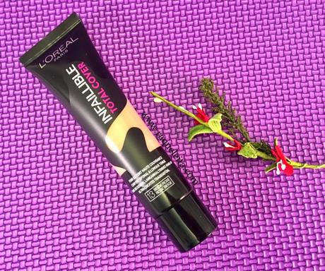 Camufla las Imperfecciones con la Cobertura Perfecta y una Larga Duración de Infalible Total Cover de L'Oréal París