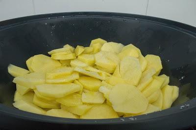 Sepia con patatas en salsa hecha con Thermomix