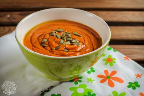 Crema de calabaza con curry,  jenjibre y arbequina