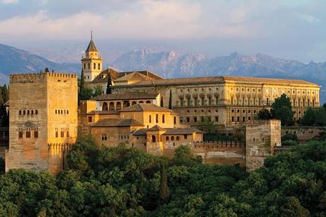 Te Mostramos 6 Fabulosos Lugares Que Ver En Granada. Descubre La Maravilla De Su Historia