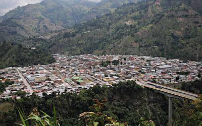 CAJAMARCA COLOMBIA ¨SUS HABITANTES PREFIRIERON EL AGUA Y DIJERON NO AL ORO Y LA MINERÍA