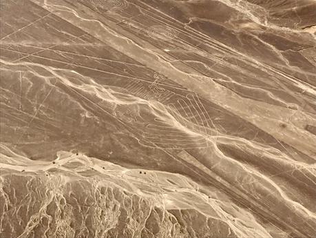 Sobrevolar las líneas de Nasca (Nazca). Perú Sobrevolar las líneas de Nasca (Nazca). Perú