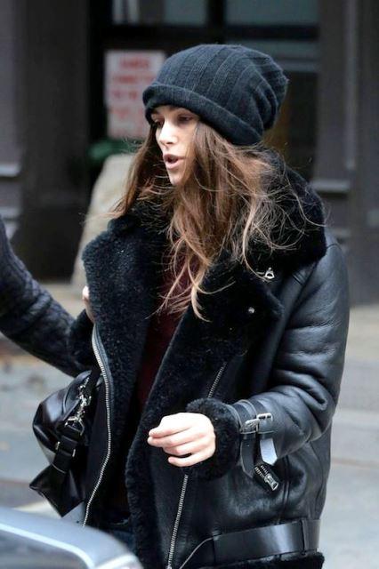 ¿Sabes cómo es la cazadora preferida de las famosas y cómo se llama? velocite jacket acne studios Keira