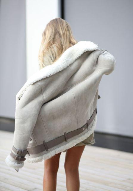 ¿Sabes cómo es la cazadora preferida de las famosas y cómo se llama? velocite jacket acne studios7