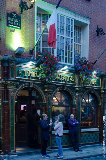 Temple Bar noche Dublin Irlanda