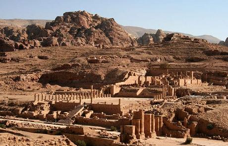 Te Invitamos A Descubrir Estos 10 Monumentos Que Ver en La Ciudad De Petra En Jordania. Un Lugar Maravilloso Por Conocer!