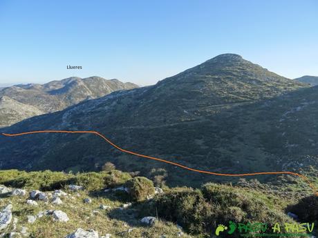 Ruta al PICO PAISANO Y CUETU TABLADIELLU desde ALEVIA Bajando del Cuetu Tabladiellu a Alevia