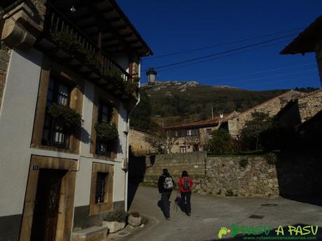 Ruta al PICO PAISANO Y CUETU TABLADIELLU desde ALEVIA Alevia, Peñamellera Baja