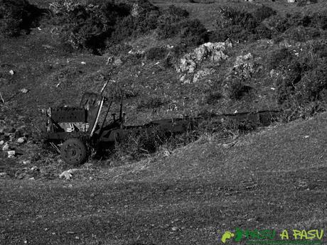 Camión abandonado en las Minas del Pilar, El Cuera