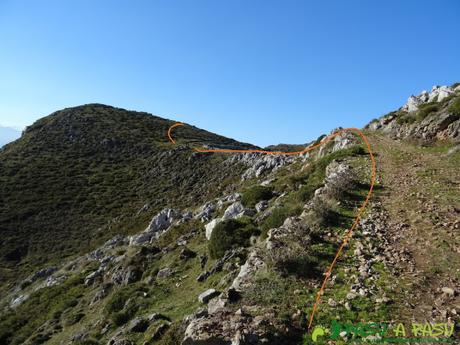 Por la Sierra del Cuera hacia el pico Paisanu