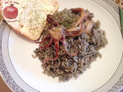 Arroz negro con calamares