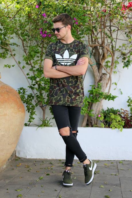 Outfit #161. Issues Outfit #161. Issues