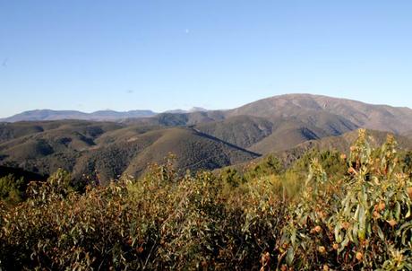 Valero, el pueblo sepultado entre montañas Vista de la sierra de las Quilamas, desde San Miguel de Valero