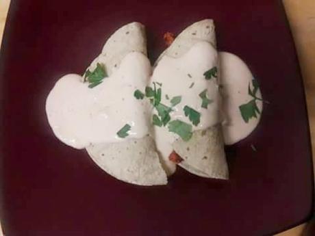 Enchiladas de Papas con Chorizo en Crema de Queso y Chilpotle Enchiladas de Papas con Chorizo en Crema de Queso y Chilpotle