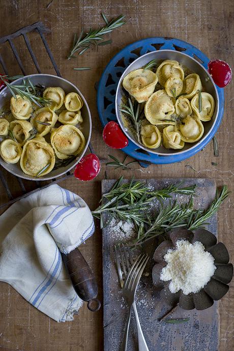 TORTELLONI DE CALABAZA Y AMARETTO TORTELLONI DE CALABAZA Y AMARETTO