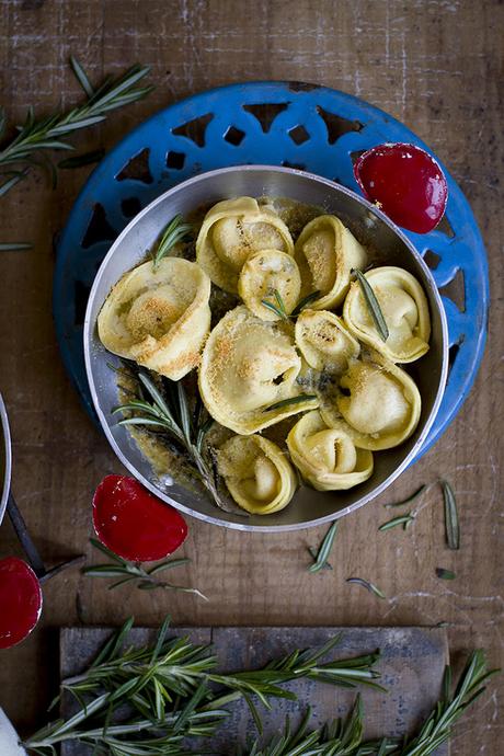 TORTELLONI DE CALABAZA Y AMARETTO TORTELLONI DE CALABAZA Y AMARETTO
