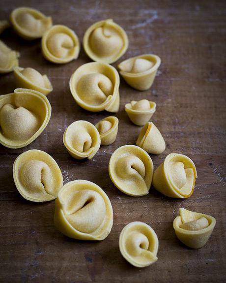 TORTELLONI DE CALABAZA Y AMARETTO TORTELLONI DE CALABAZA Y AMARETTO