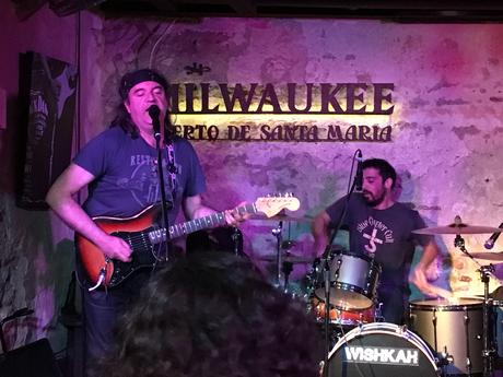 CRÓNICA CONCIERTO ASTROVUDÚ Y WISHKAH | SALA MILWAUKEE