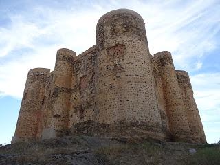 Castillos del Señorío de Feria: Villalba de los Barros, Zafra, Feria, Nogales, Salvaleón, Salvatierra de los Barros y de Los Arcos, en Almendral (galería fotográfica)