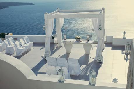 Una Boda Blanca y Azul en Santorini.