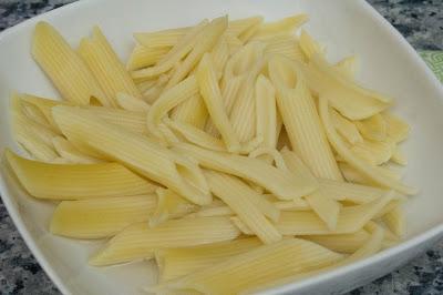 Macarrones con gulas Macarrones con gulas