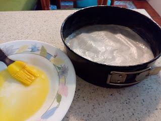 PASTEL DE CHOCOLATE, GUINDAS Y CACAHUETES PASTEL DE CHOCOLATE, GUINDAS Y CACAHUETES