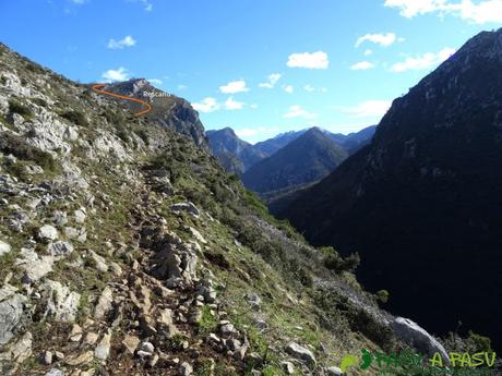 Sierra de Juan Robre: Subiendo a Rescañu