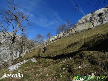 Sierra de Juan Robre: Rescañu