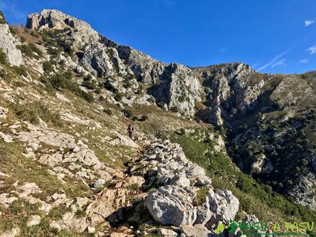 Sierra de Juan Robre, subiendo por la zona del Costazu