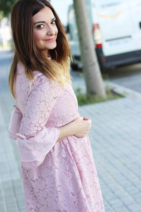 Vestido barroco con mangas trompeta de METISU Vestido barroco con mangas trompeta de METISU