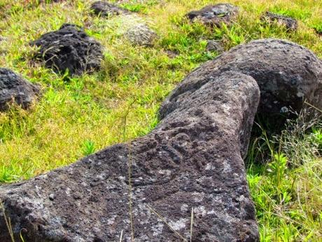 Petroglifos en Rapa Nui Petroglifos en Rapa Nui