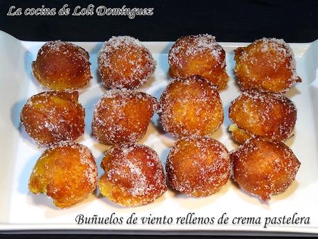 Buñuelos de viento rellenos de crema pastelera