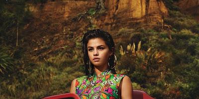 Selena Gómez interpreta Selena Gómez interpreta