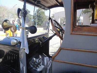 Arrancando un Ford T Arrancando un Ford T