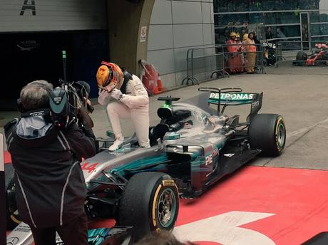 Lewis Hamilton se lleva el Gran Premio de China Lewis Hamilton se lleva el Gran Premio de China